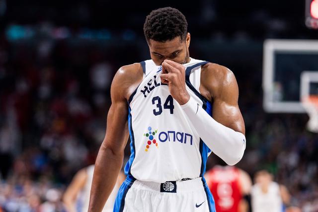 那些付出, 批评, 他表示 那些付出, 批评, 他表示