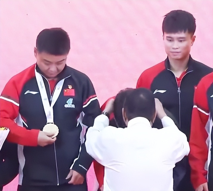 AA, 赛季是王楚 AA, 赛季是王楚