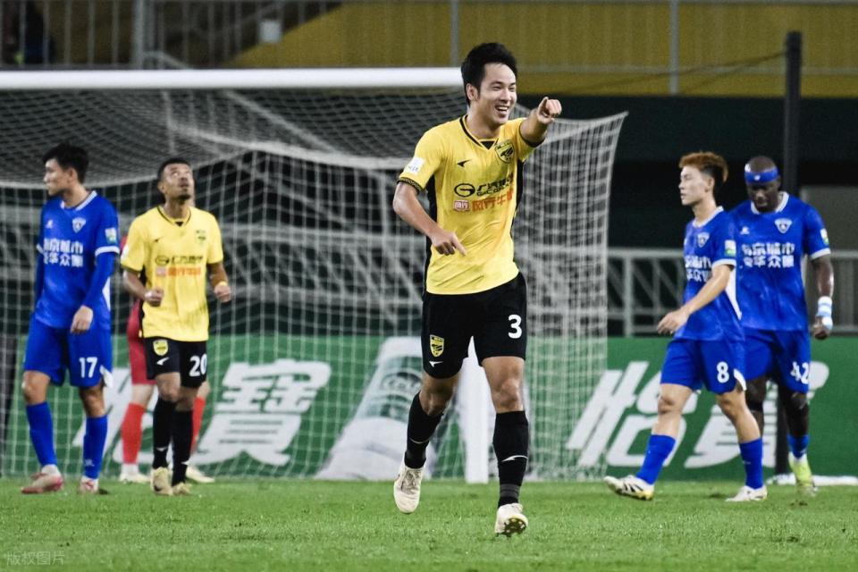 顶线附近远 顶线附近远